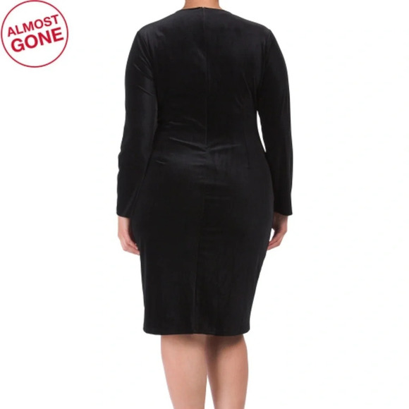 DALIA MACPHEE Plus Sexy Velvet Shine Button Dress - Picture 2 of 3